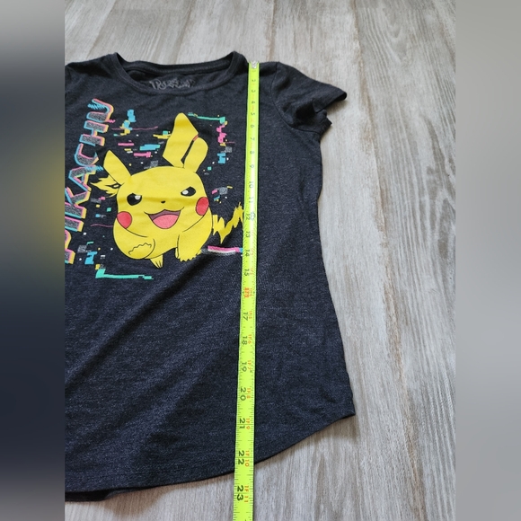 Pokemon Girls Short Sleeve T-Shirt Pikachu Charcoal Gray Crewneck Sz XL (14-16) - Picture 5 of 6